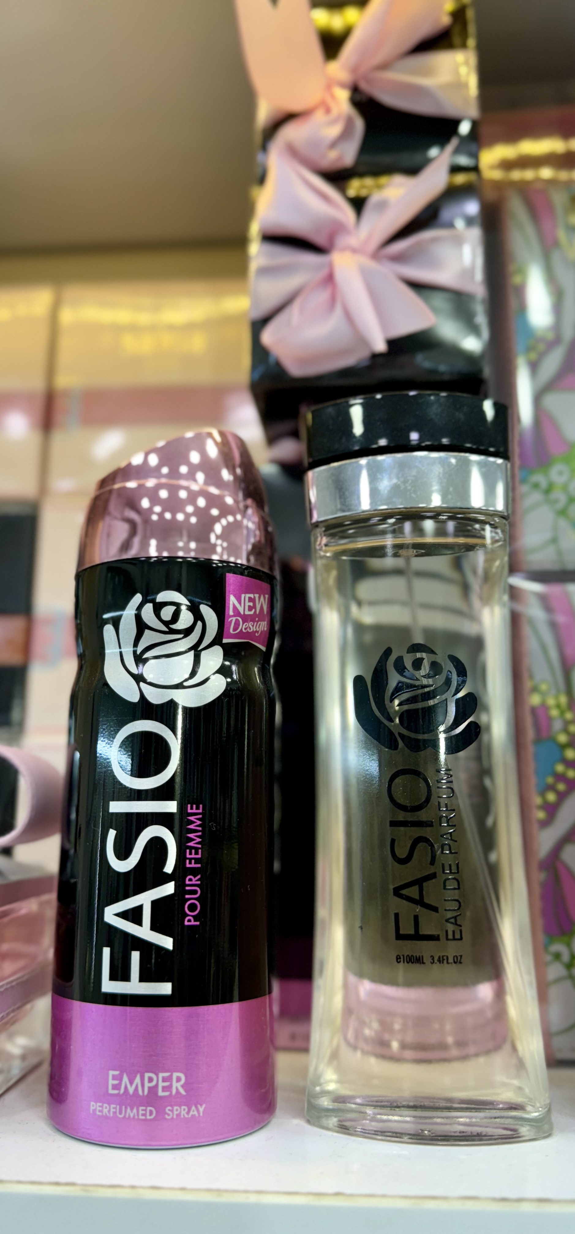 ست دو تکه اسپری و عطر ادکلن ادوپرفیوم فاسیو پورهم زنانه اماراتی 100 میل