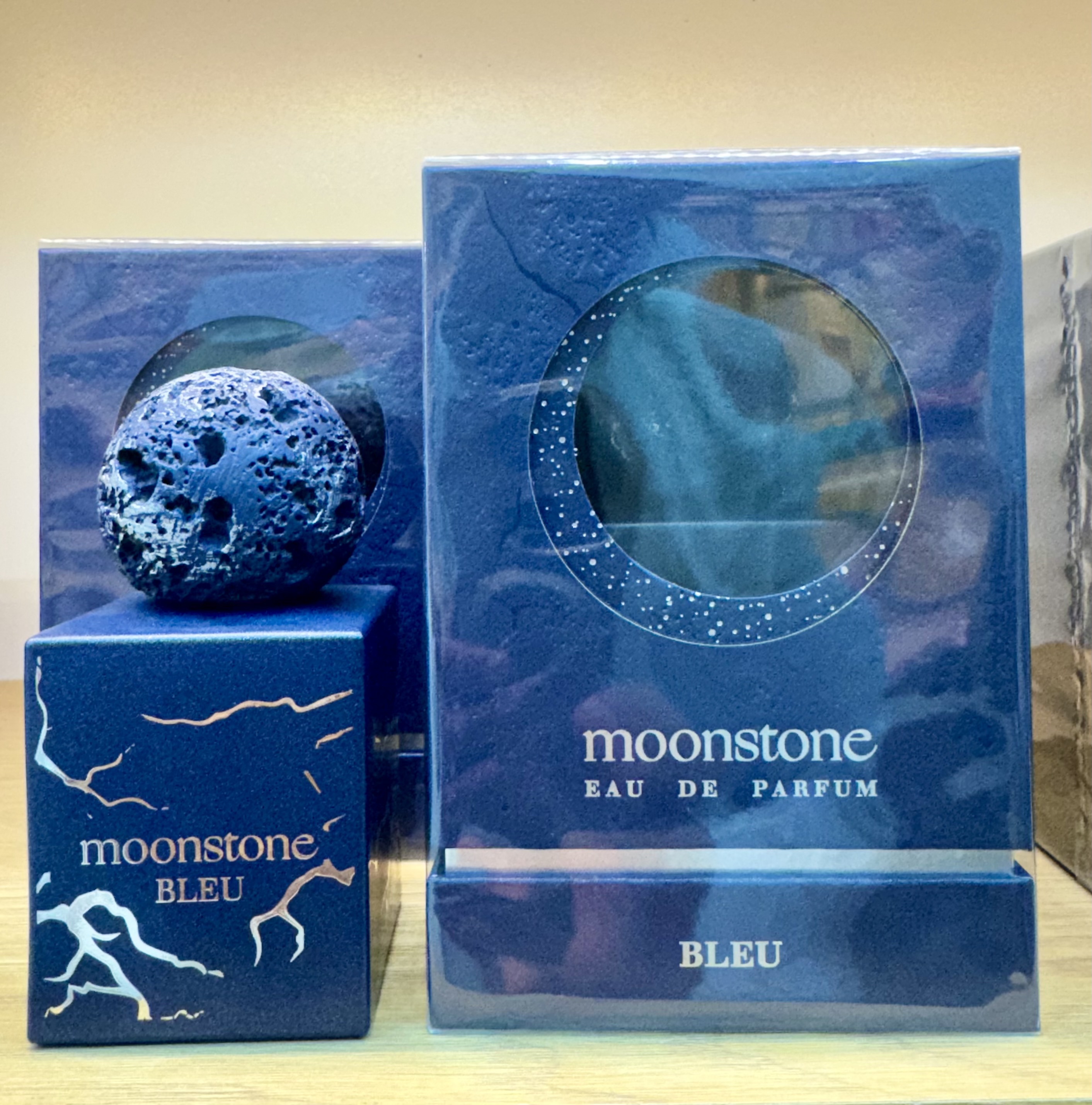 عطرادکلن فرنچ اونو مدل مون استون بلو رایحه پنهالیگون سارتوریال ١٠٠ میل