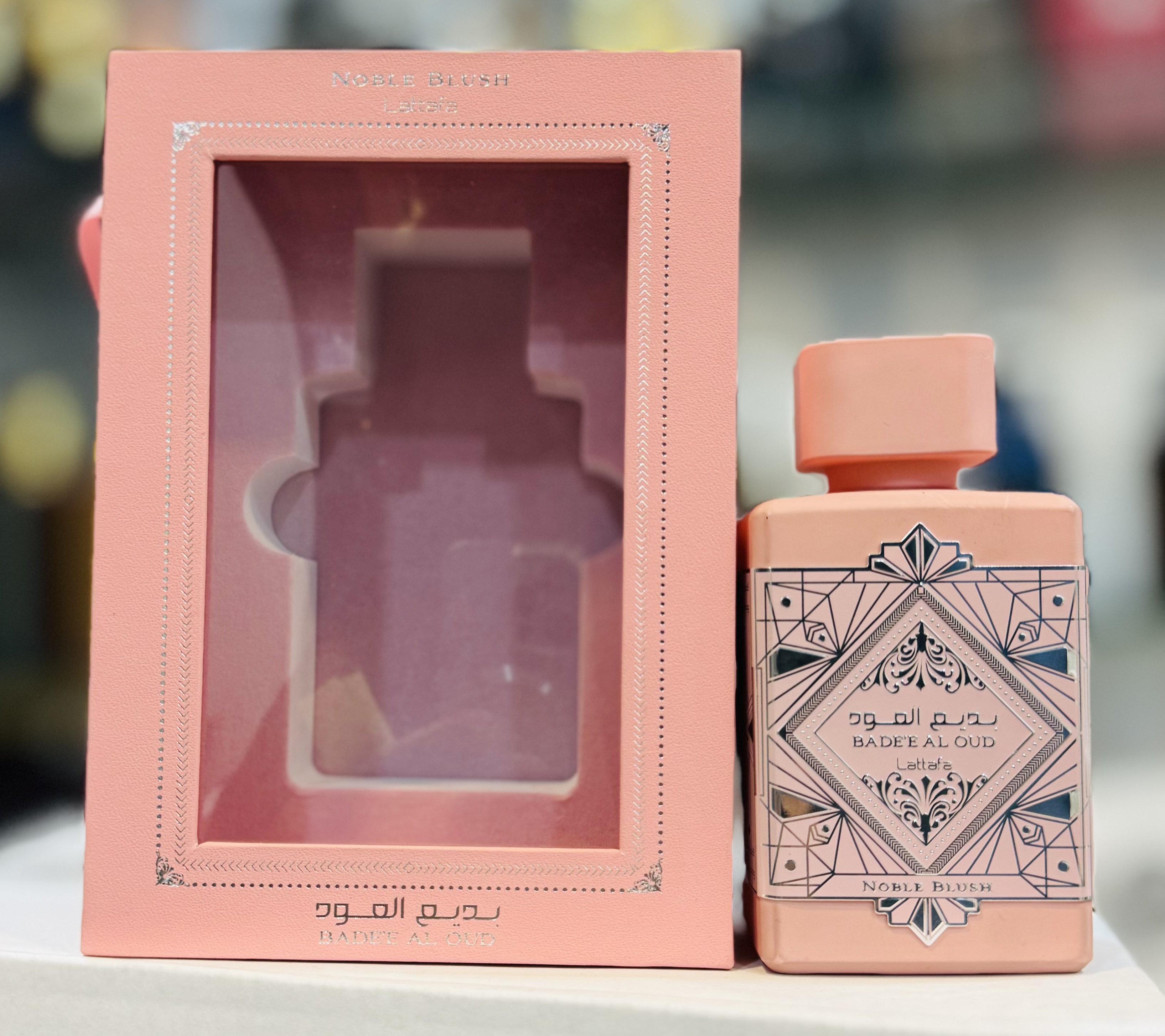 ادوپرفیوم زنانه لطافه بدیع العود نوبل بلاش صورتی Lattafa Bade’e Al Oud Noble Blush حجم ۱۰۰ میل
