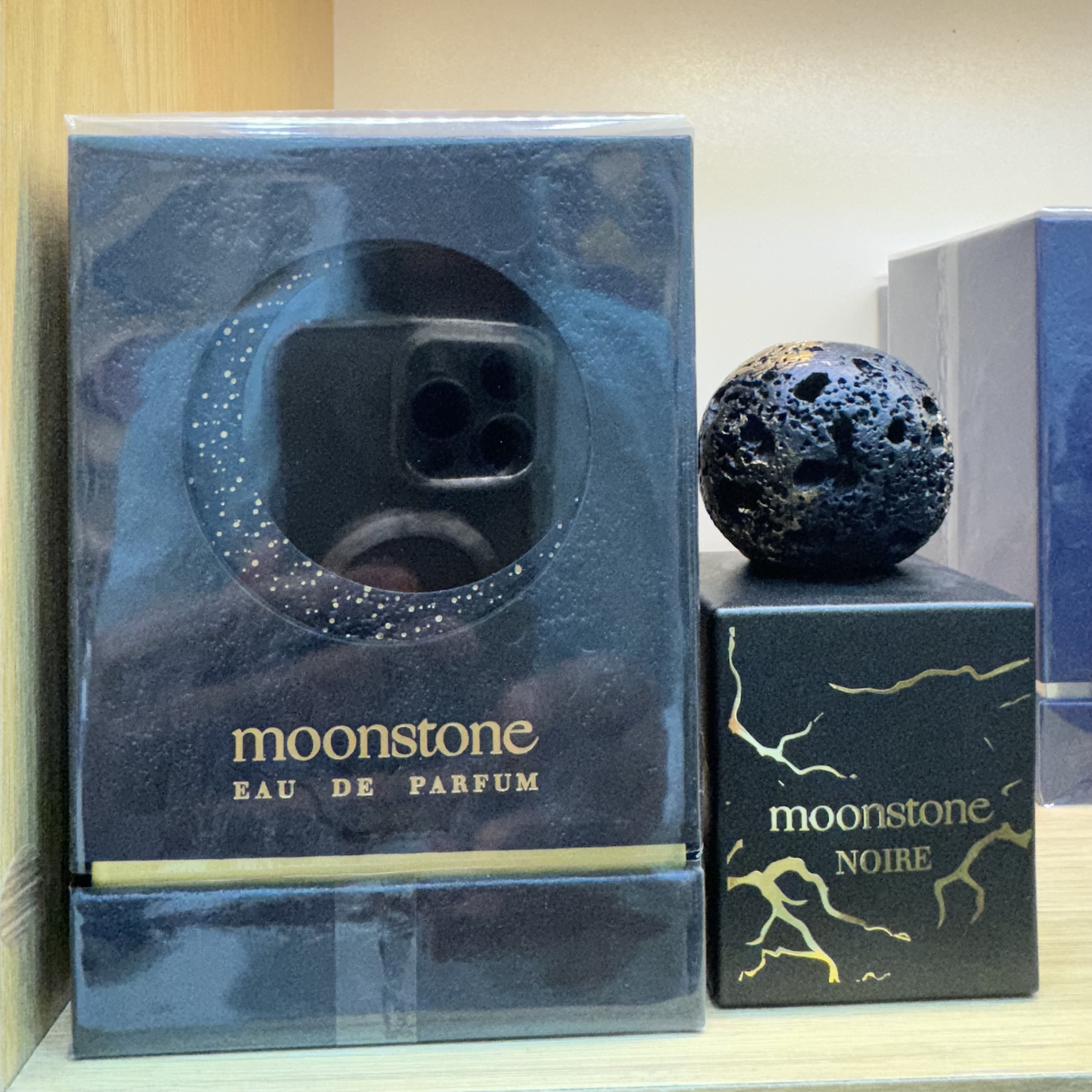 ادکلن فرنچ اونو مدل مون استون نویر رایحه مارک آنتونی بارووا انکلید ٨٠ میل